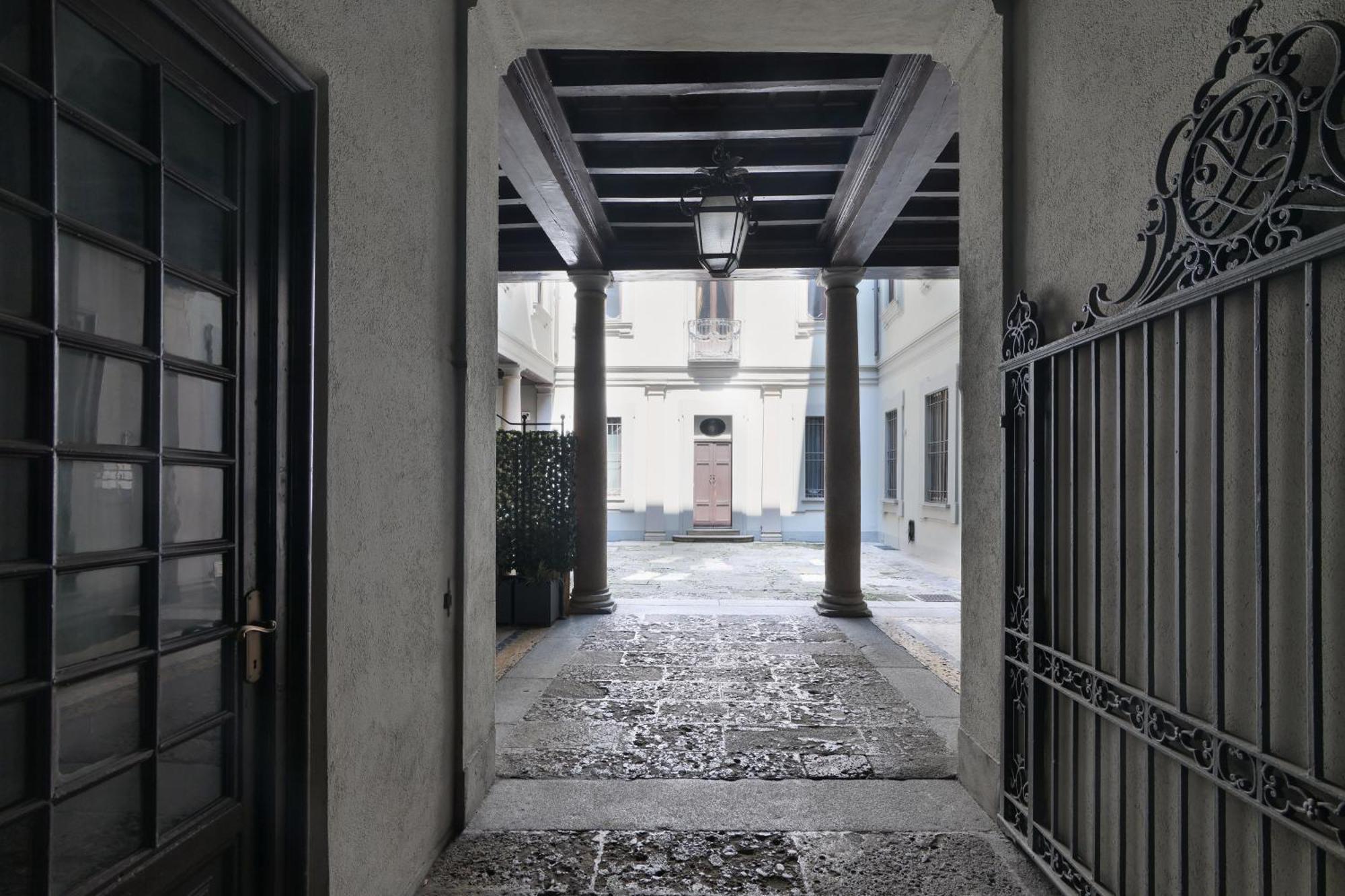 Prestige Boutique Aparthotel - Montenapoleone Mediolan Zewnętrze zdjęcie